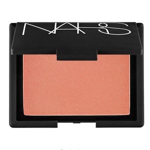 Deep throat blush by nars